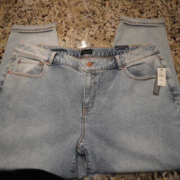 Talbots Everyday Relaxed Jean -18W- NWT - Picture 4 of 5